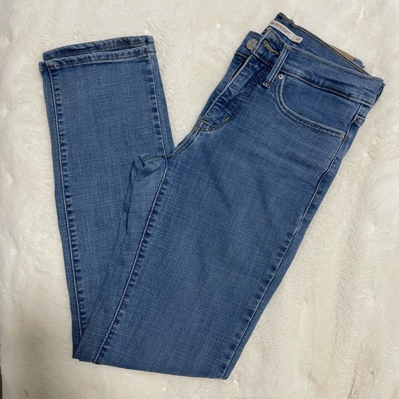 LEVI’S- 314 SHAPING STRAIGHT WOMEN'S JEANS - Picture 2 of 6